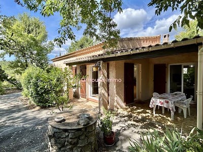 /international/fr/lorgues-provence-alpes-cote-d-azur-310101172299/