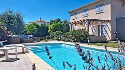 /international/fr/penta-di-casinca-corsica-310107863296/