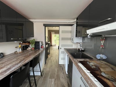 /international/fr/arnage-pays-de-la-loire-310100559178/