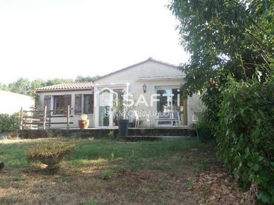 /international/fr/la-chapelle-des-pots-charente-310100664772/?lang=pt