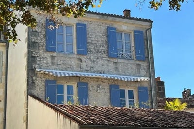 /international/fr/saint-jean-d-angely-charente-310107598567/