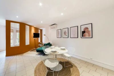 /international/fr/avenue-de-la-table-de-pierre-francheville-lorraine-310107320620/