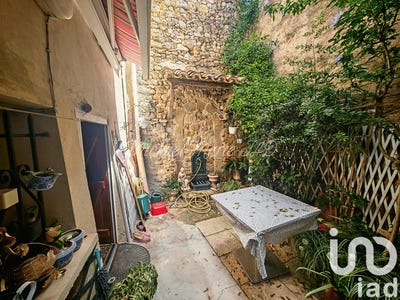 /international/fr/saint-genies-de-fontedit-languedoc-roussillon-310101172349/?lang=en