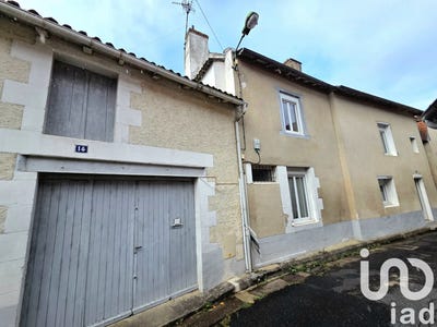 /international/fr/montmorillon-charente-310103612293/