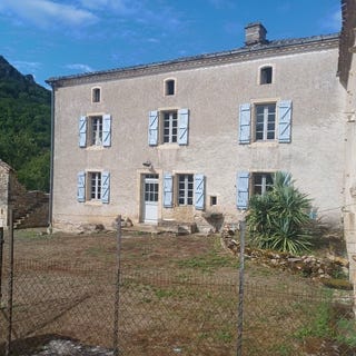 /international/fr/bruniquel-midi-pyrenees-310109929664/