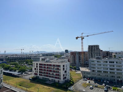 /international/fr/clermont-ferrand-auvergne-310104467299/