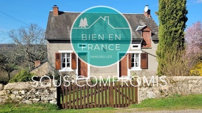 /international/fr/chateau-chinon-campagne-burgundy-310106580109/