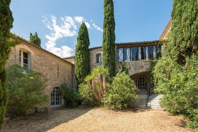 /international/fr/castries-languedoc-roussillon-310120034546/