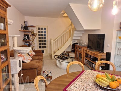 /international/fr/quillan-languedoc-roussillon-310108763981/