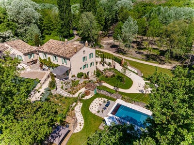 /international/fr/grignan-hh-15969387-grignan-rhone-310103461821/