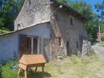 /international/fr/saint-clement-auvergne-310109021163/