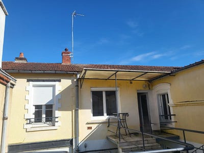 /international/fr/montceau-les-mines-burgundy-310101445674/