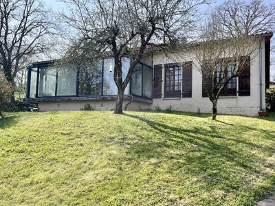 /international/fr/confolens-charente-310107558606/