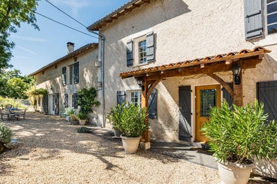 /international/fr/brantome-aquitaine-310107558662/