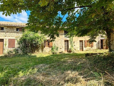 /international/fr/lezay-charente-310100939155/?lang=zh-cn