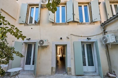 /international/fr/carcassonne-languedoc-roussillon-310107557058/