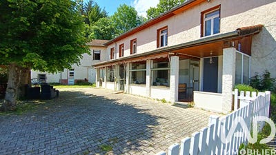 /international/fr/saint-georges-lagricol-auvergne-310103609662/