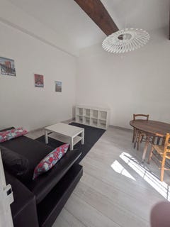 /international/fr/avignon-provence-alpes-cote-d-azur-310109022400/