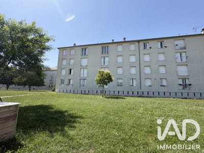 /international/fr/beaugency-centre-val-de-loire-310109077482/