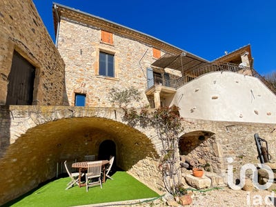 /international/fr/goudargues-languedoc-roussillon-310108650590/