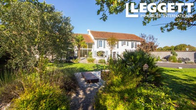 /international/fr/rouillac-charente-310095600054/