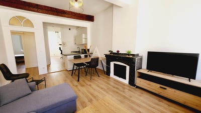 /international/fr/carcassonne-languedoc-roussillon-310105339055/