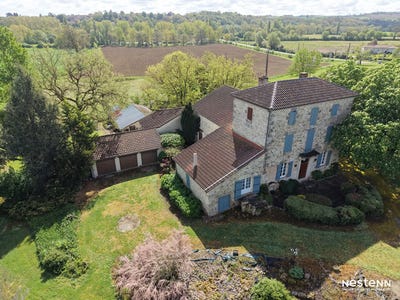 /international/fr/moncrabeau-aquitaine-310108676765/
