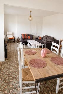 /international/fr/esquelbecq-calais-310108842927/