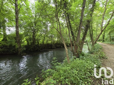 /international/fr/garnay-centre-val-de-loire-310101336967/