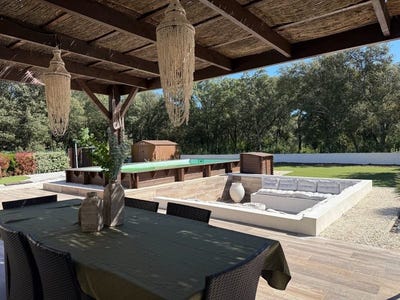 /international/fr/quissac-languedoc-roussillon-310107794693/