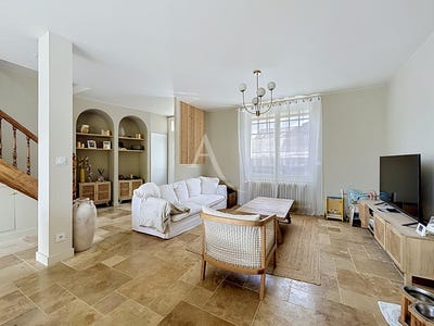 /international/fr/angers-pays-de-la-loire-310108157607/