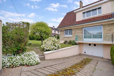 /international/fr/saint-etienne-du-rouvray-upper-normandy-310108487168/