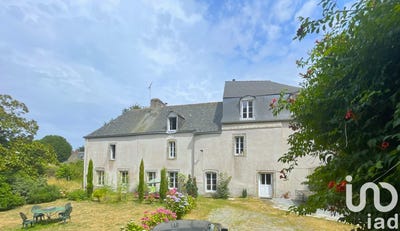 /international/fr/josselin-brittany-310101559600/?lang=pt