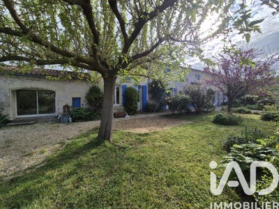 /international/fr/saint-leger-de-montbrun-charente-310107410228/