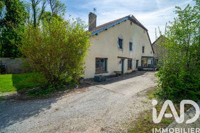 /international/fr/la-tour-de-scay-franche-comte-310107561814/