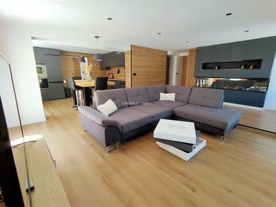 /international/fr/bagneres-de-luchon-midi-pyrenees-310098876648/