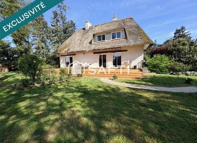 /international/fr/noyal-sur-vilaine-brittany-310107497048/