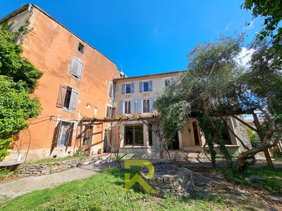 /international/fr/montlaur-midi-pyrenees-310103810854/