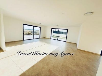 /international/fr/ginestas-languedoc-roussillon-310101385025/