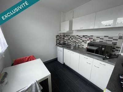 /international/fr/laval-pays-de-la-loire-310108487932/