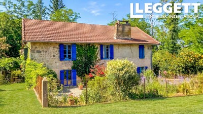 /international/fr/saint-pe-saint-simon-aquitaine-310094783584/