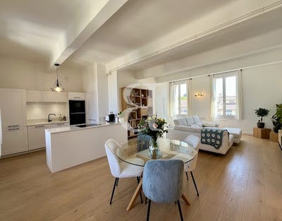 /international/fr/saint-remy-de-provence-provence-alpes-cote-d-azur-310109935800/