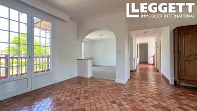 /international/fr/saint-pee-sur-nivelle-aquitaine-310099220827/