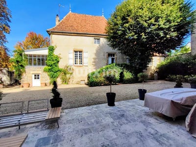 /international/fr/santenay-burgundy-310107185528/