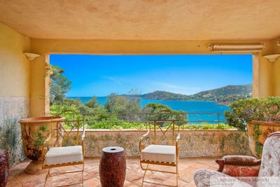 /international/fr/rayol-canadel-sur-mer-provence-alpes-cote-d-azur-310101226196/?lang=de
