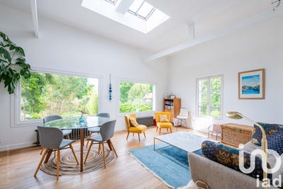 /international/fr/la-celle-saint-cloud-ile-de-france-310100435510/