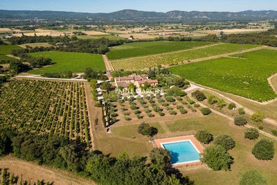 /international/fr/pertuis-provence-alpes-cote-d-azur-310099725027/