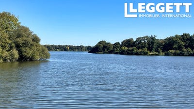 /international/fr/asnieres-sur-blour-charente-310095335563/