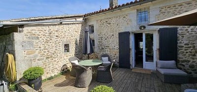/international/fr/dignac-charente-310110119482/