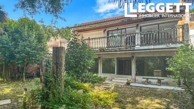 /international/fr/cognac-charente-310100873846/